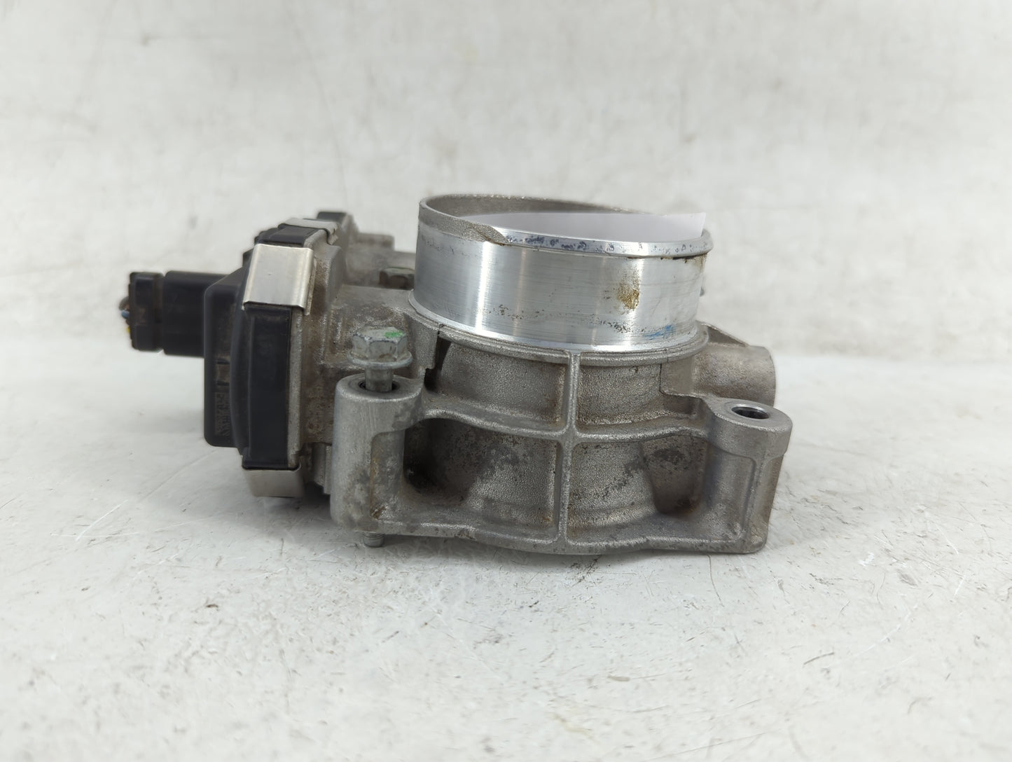 2016-2017 Chevrolet Equinox Throttle Body P/N:12669146AA Fits Fits 2016 2017 OEM Used Auto Parts - Oemusedautoparts1.com