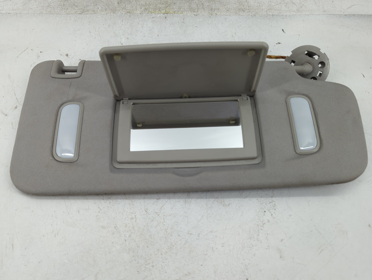 2010-2017 Chevrolet Equinox Sun Visor Shade Replacement Passenger Right Mirror Fits Fits 2010 2011 2012 2013 2014 2015 2016 