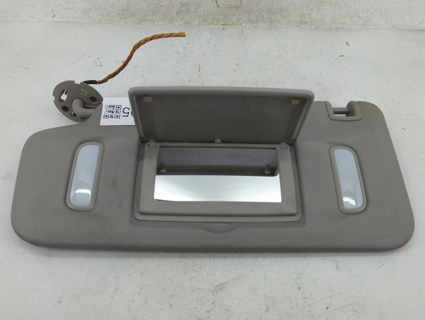 2010-2017 Chevrolet Equinox Sun Visor Shade Replacement Driver Left Mirror Fits Fits 2010 2011 2012 2013 2014 2015 2016 2017