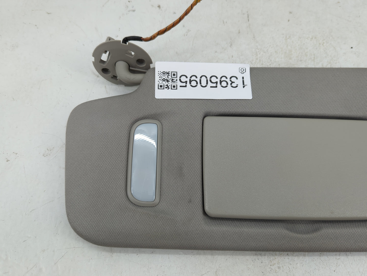 2010-2017 Chevrolet Equinox Sun Visor Shade Replacement Driver Left Mirror Fits Fits 2010 2011 2012 2013 2014 2015 2016 2017
