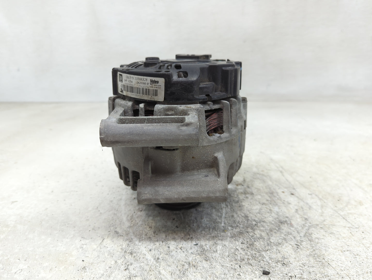 2010-2017 Chevrolet Equinox Alternator Replacement Generator Charging Assembly Engine OEM P/N:13588328 Fits OEM Used Auto Pa