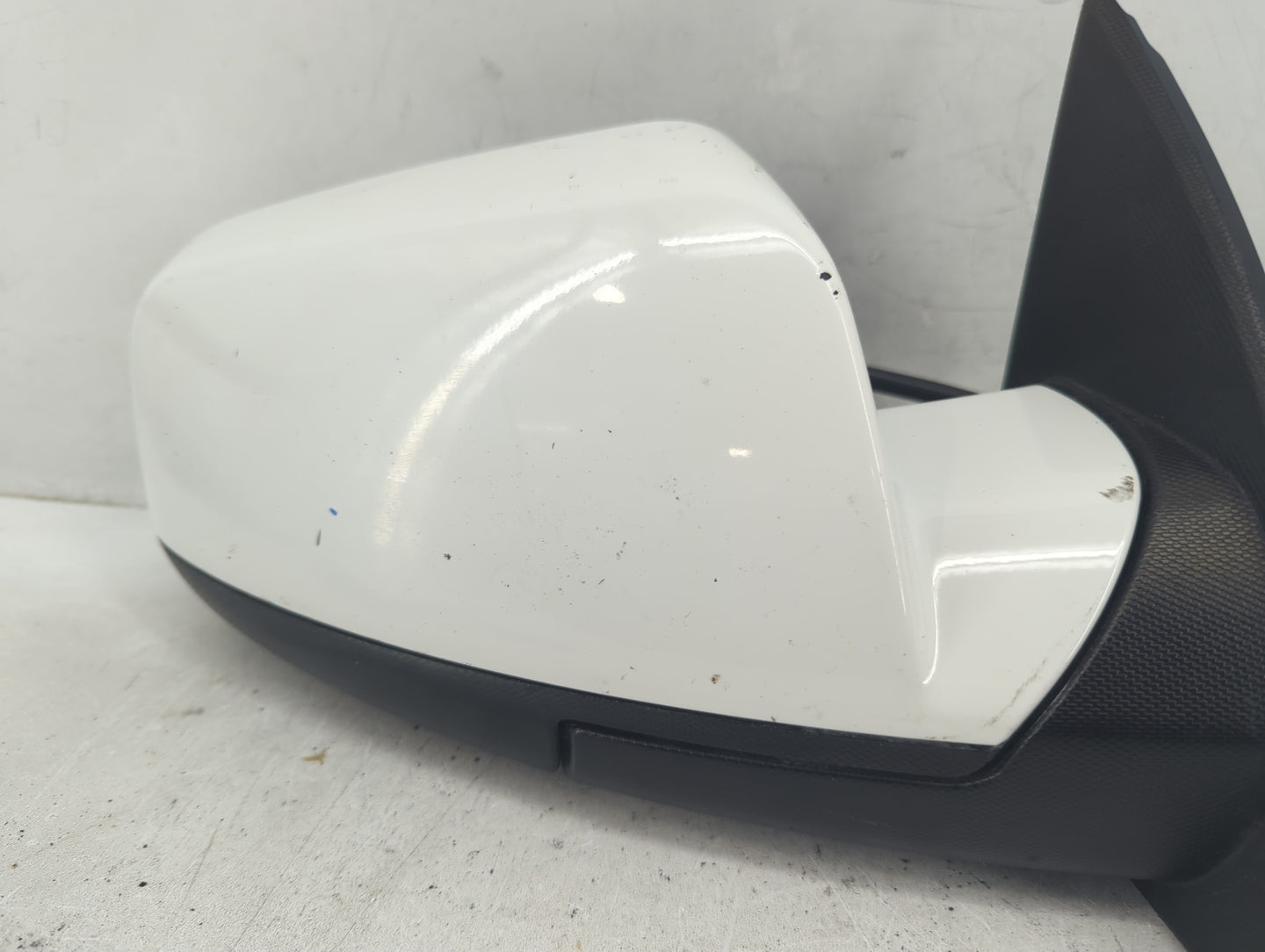 2015-2017 Chevrolet Equinox Passenger Side View Mirror - Right Door Mirror OEM Used - Oemusedautoparts1.com