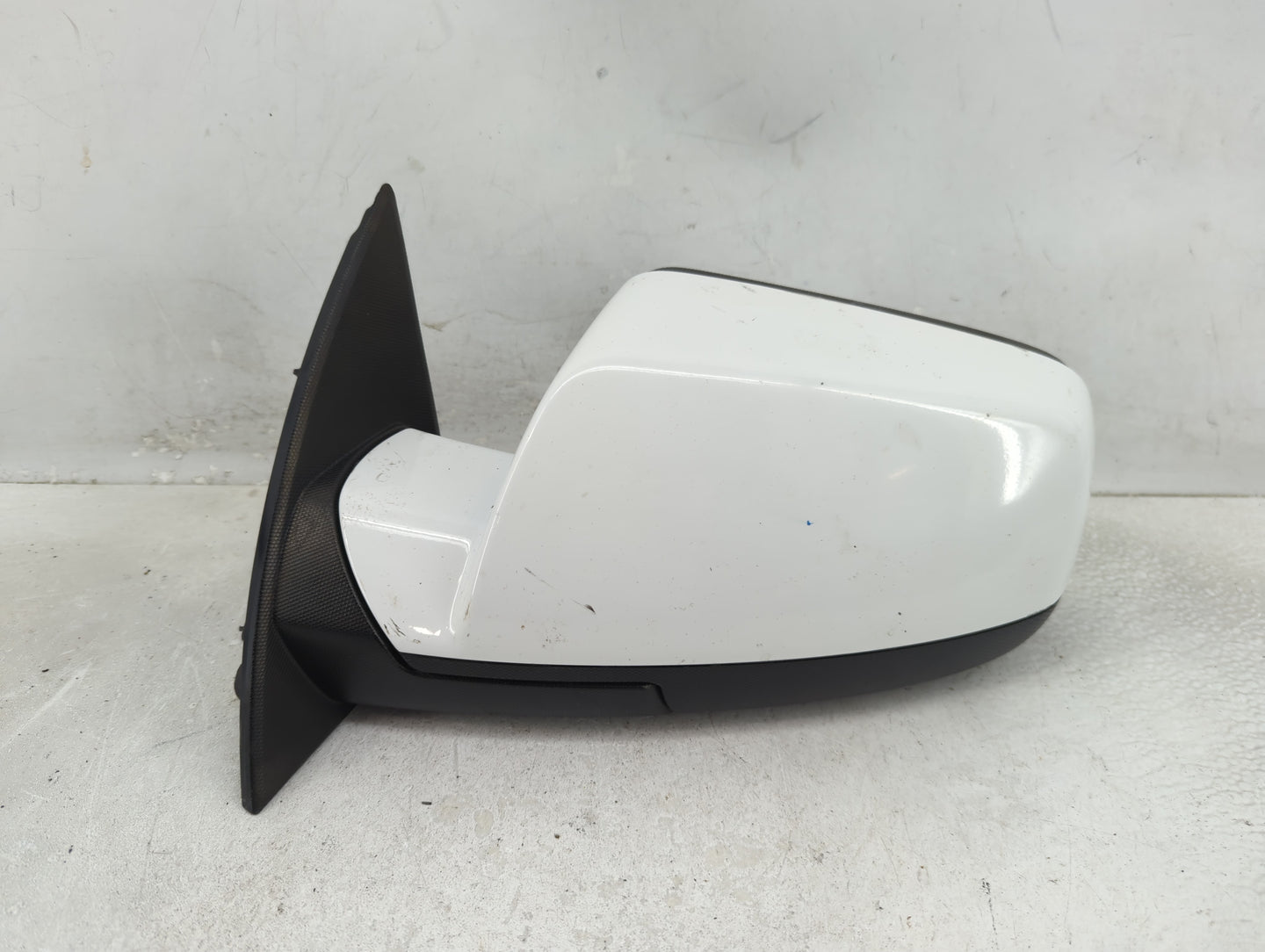 2015-2017 Chevrolet Equinox Driver Side View Mirror - Left Door Mirror OEM Used - Oemusedautoparts1.com