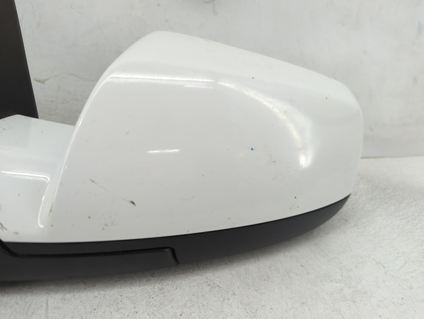 2015-2017 Chevrolet Equinox Driver Side View Mirror - Left Door Mirror OEM Used - Oemusedautoparts1.com