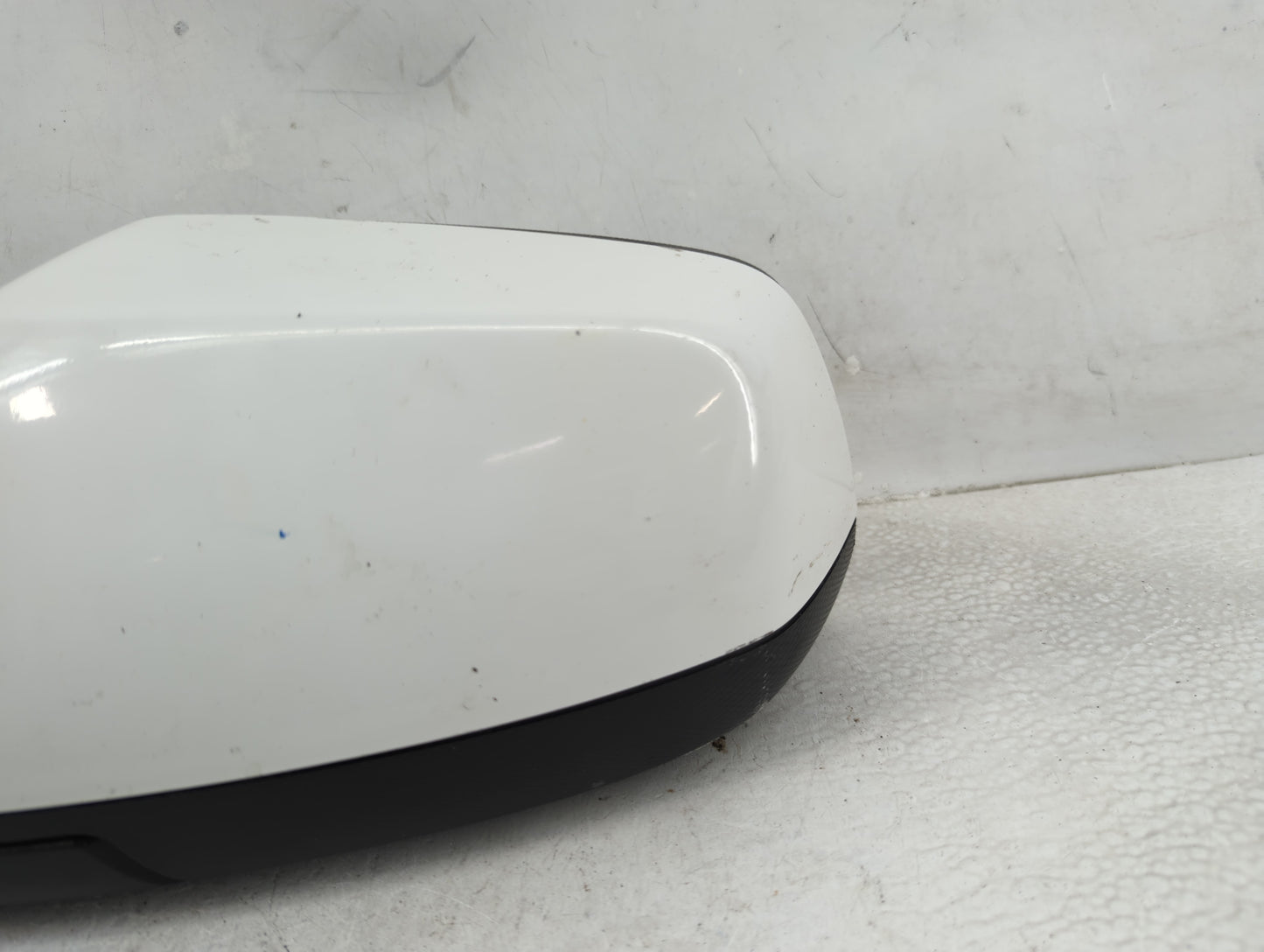 2015-2017 Chevrolet Equinox Driver Side View Mirror - Left Door Mirror OEM Used - Oemusedautoparts1.com