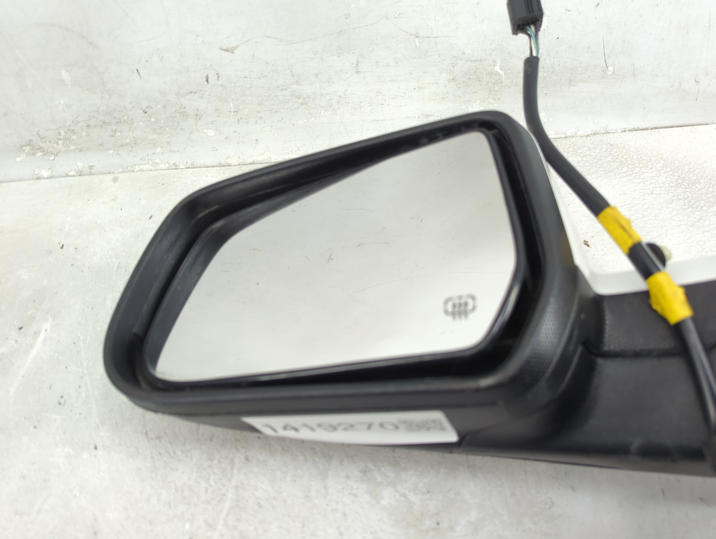 2015-2017 Chevrolet Equinox Driver Side View Mirror - Left Door Mirror OEM Used - Oemusedautoparts1.com
