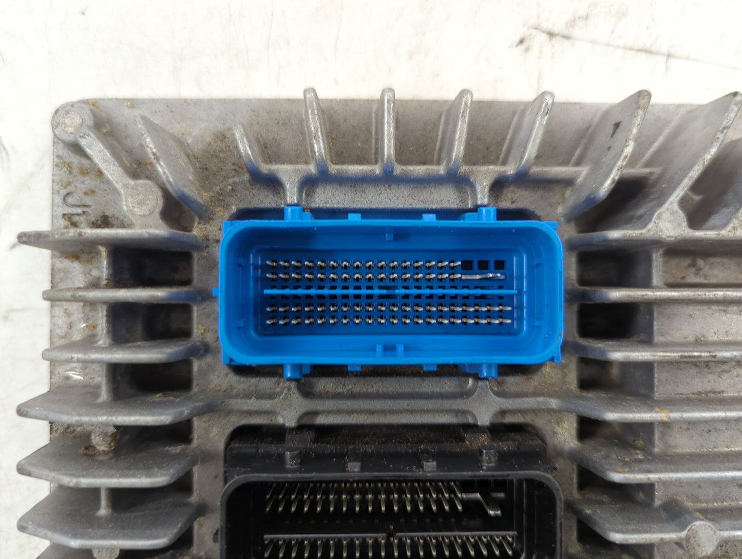 2013-2016 Chevrolet Equinox PCM Engine Control Computer ECU ECM PCU OEM P/N:12651807 Fits Fits 2013 2014 2015 2016 OEM Used 