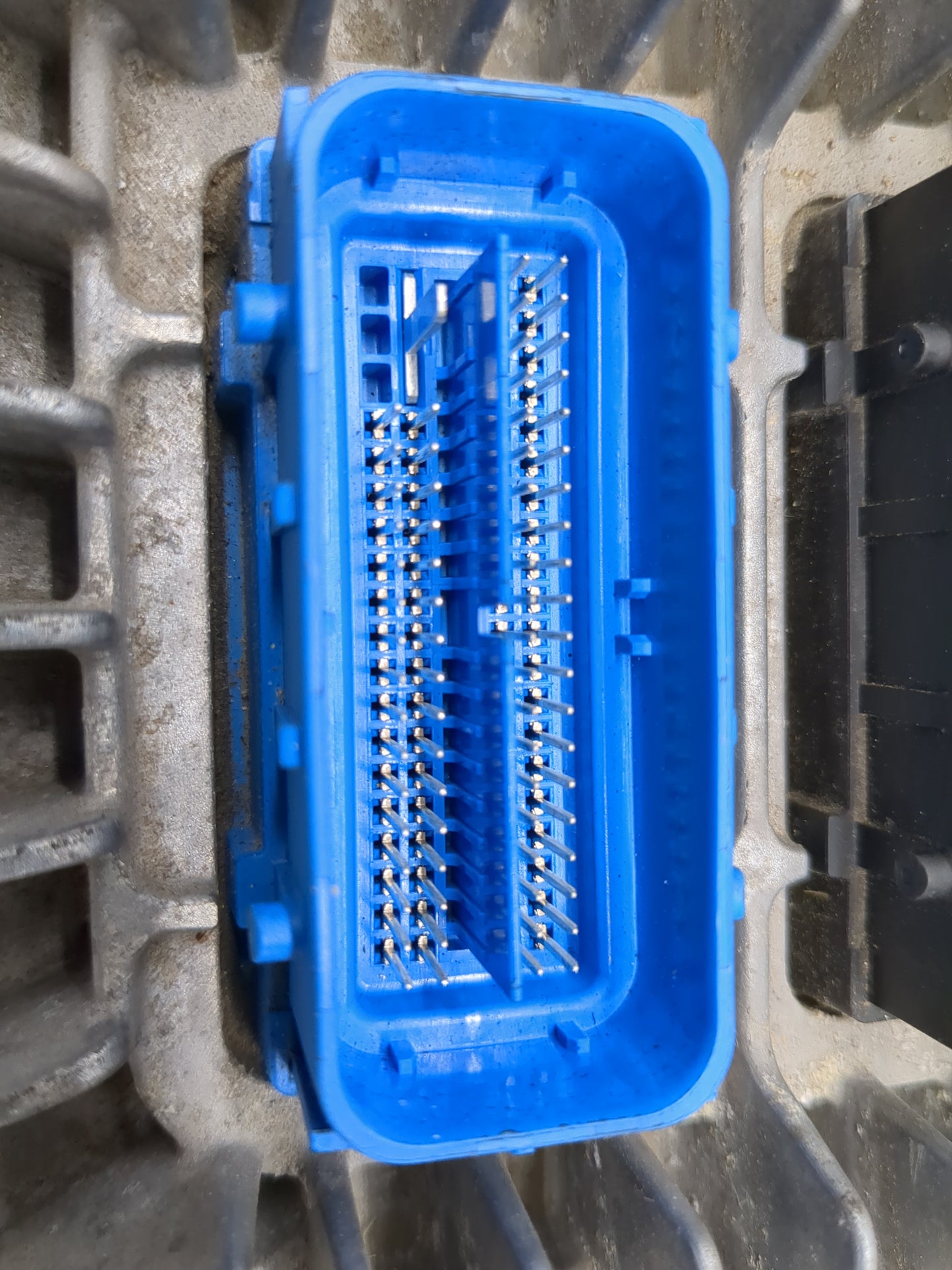 2013-2016 Chevrolet Equinox PCM Engine Control Computer ECU ECM PCU OEM P/N:12651807 Fits Fits 2013 2014 2015 2016 OEM Used 
