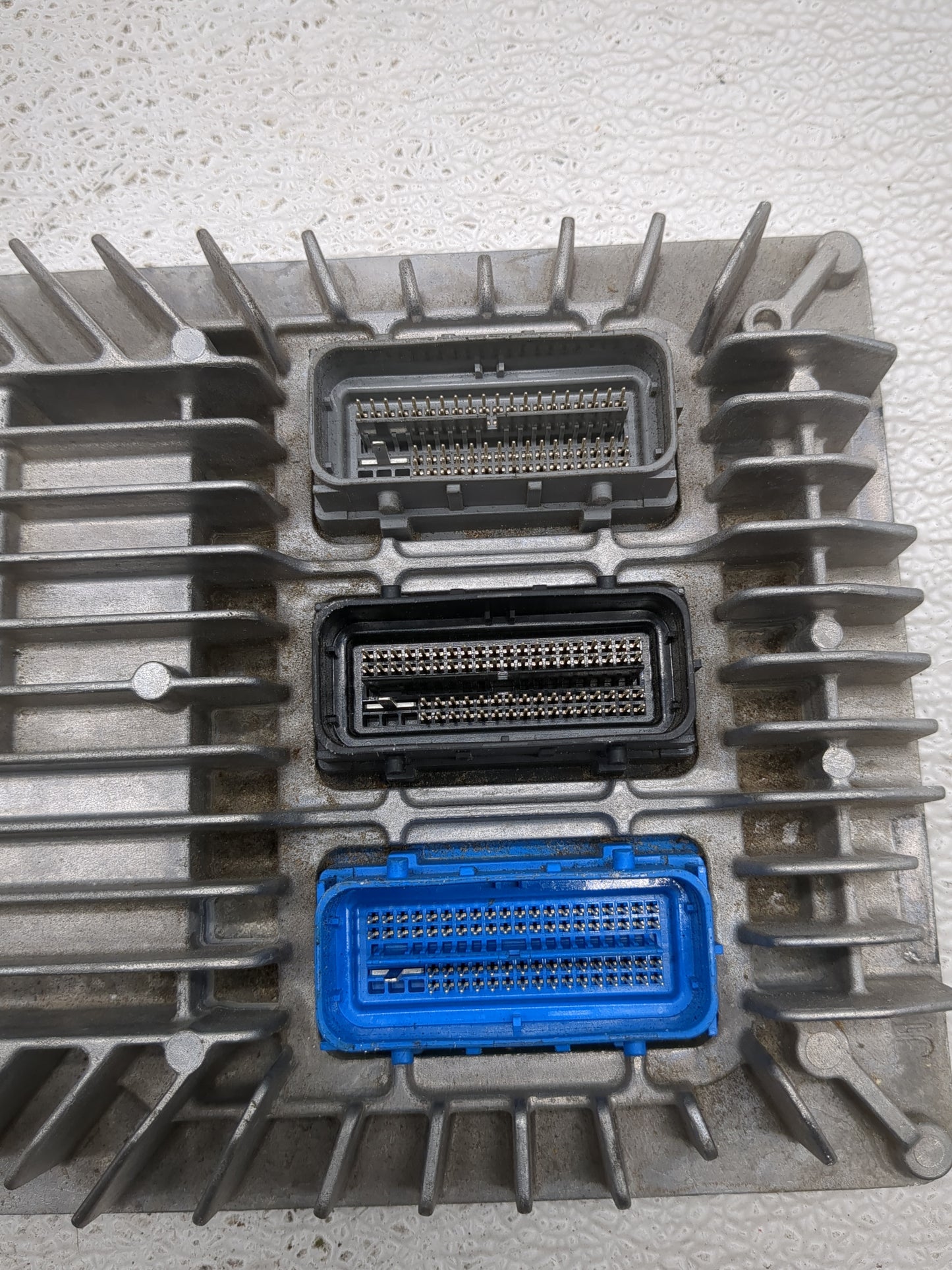 2013-2016 Chevrolet Equinox PCM Engine Control Computer ECU ECM PCU OEM P/N:12651807 Fits Fits 2013 2014 2015 2016 OEM Used 
