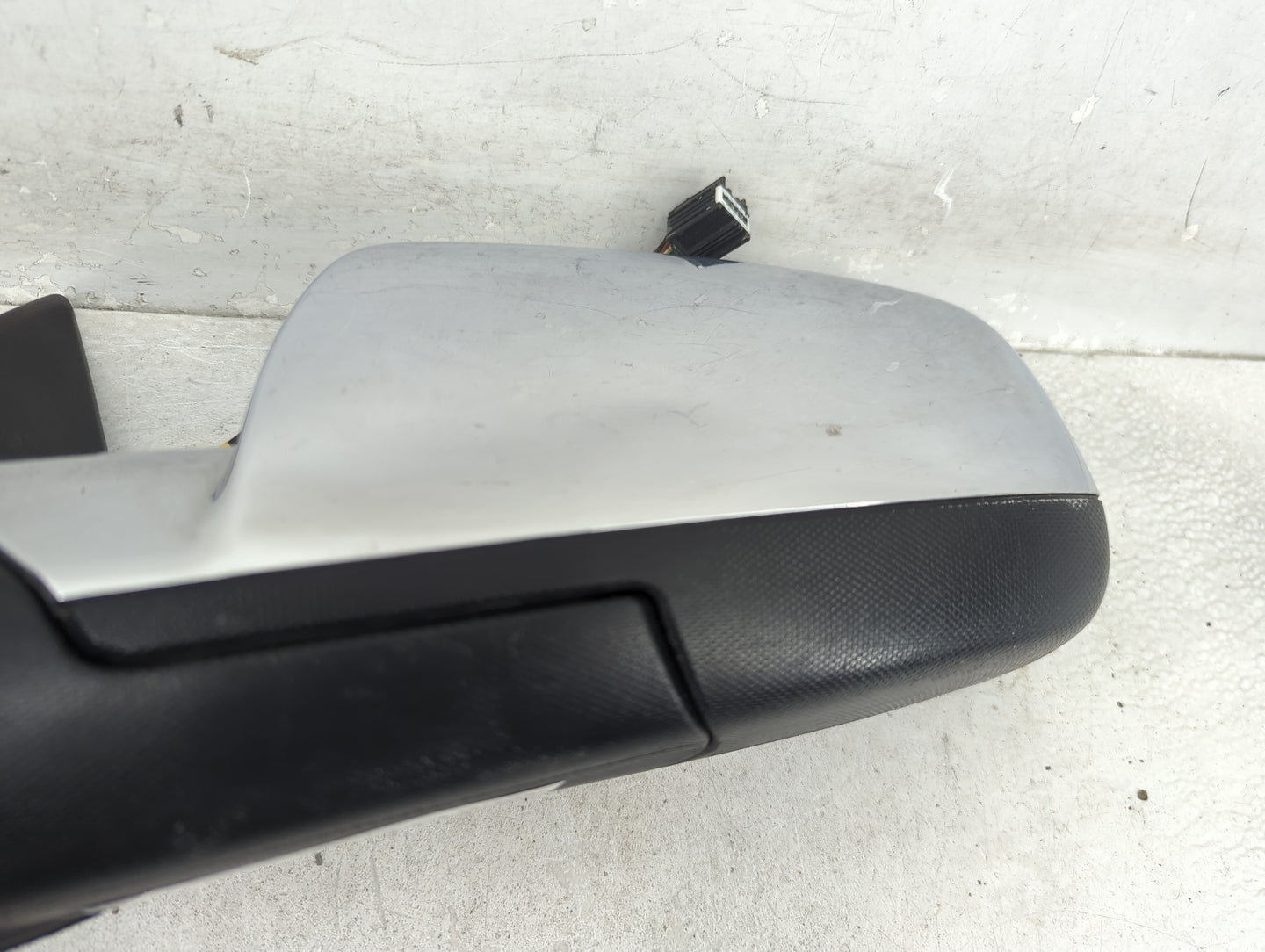 2015-2017 Chevrolet Equinox Driver Side View Mirror - Left Door Mirror OEM Used - Oemusedautoparts1.com
