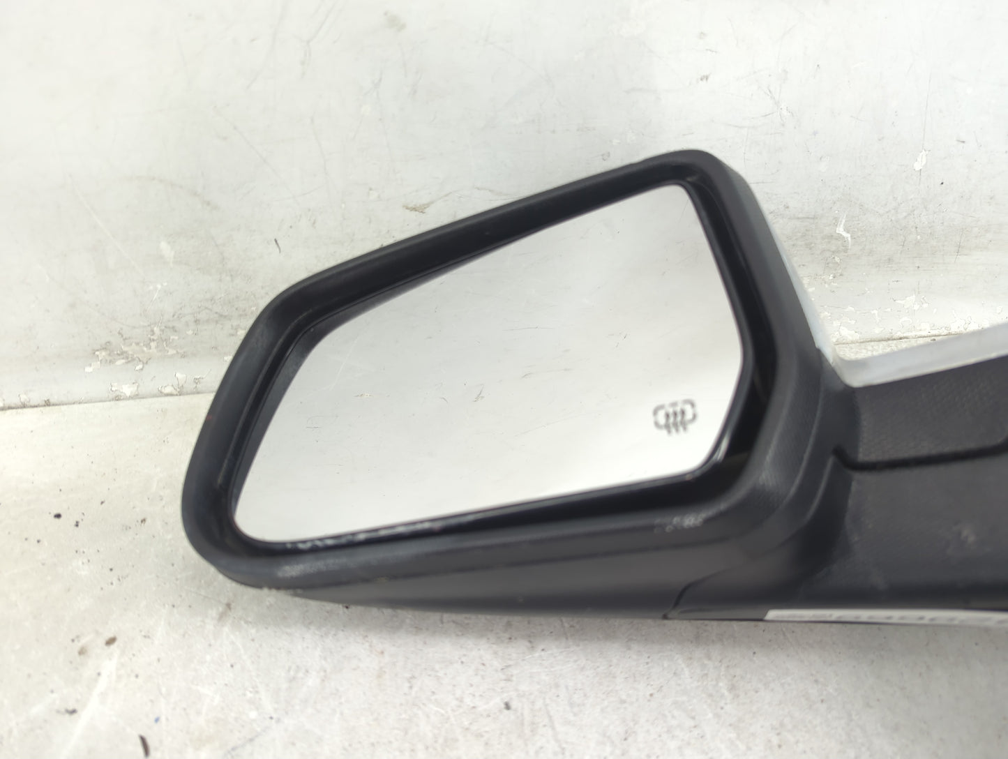 2015-2017 Chevrolet Equinox Driver Side View Mirror - Left Door Mirror OEM Used - Oemusedautoparts1.com