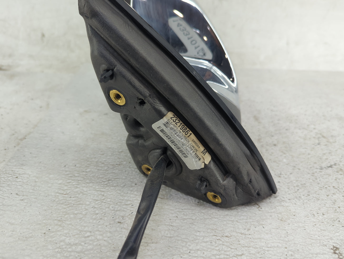 2016-2017 Chevrolet Equinox Driver Side View Mirror - Left Door Mirror OEM Used - Oemusedautoparts1.com