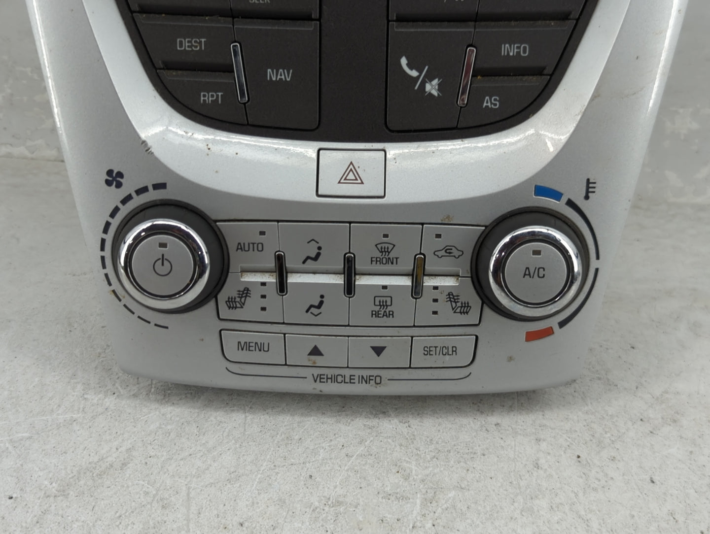 2016-2016 Chevrolet Equinox Radio Control Panel Silver - Oemusedautoparts1.com