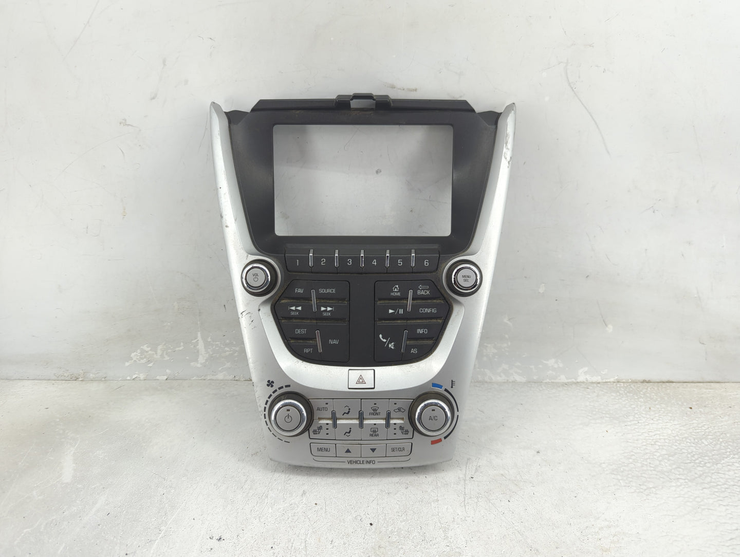 2016-2017 Chevrolet Equinox Radio Control Panel - Oemusedautoparts1.com