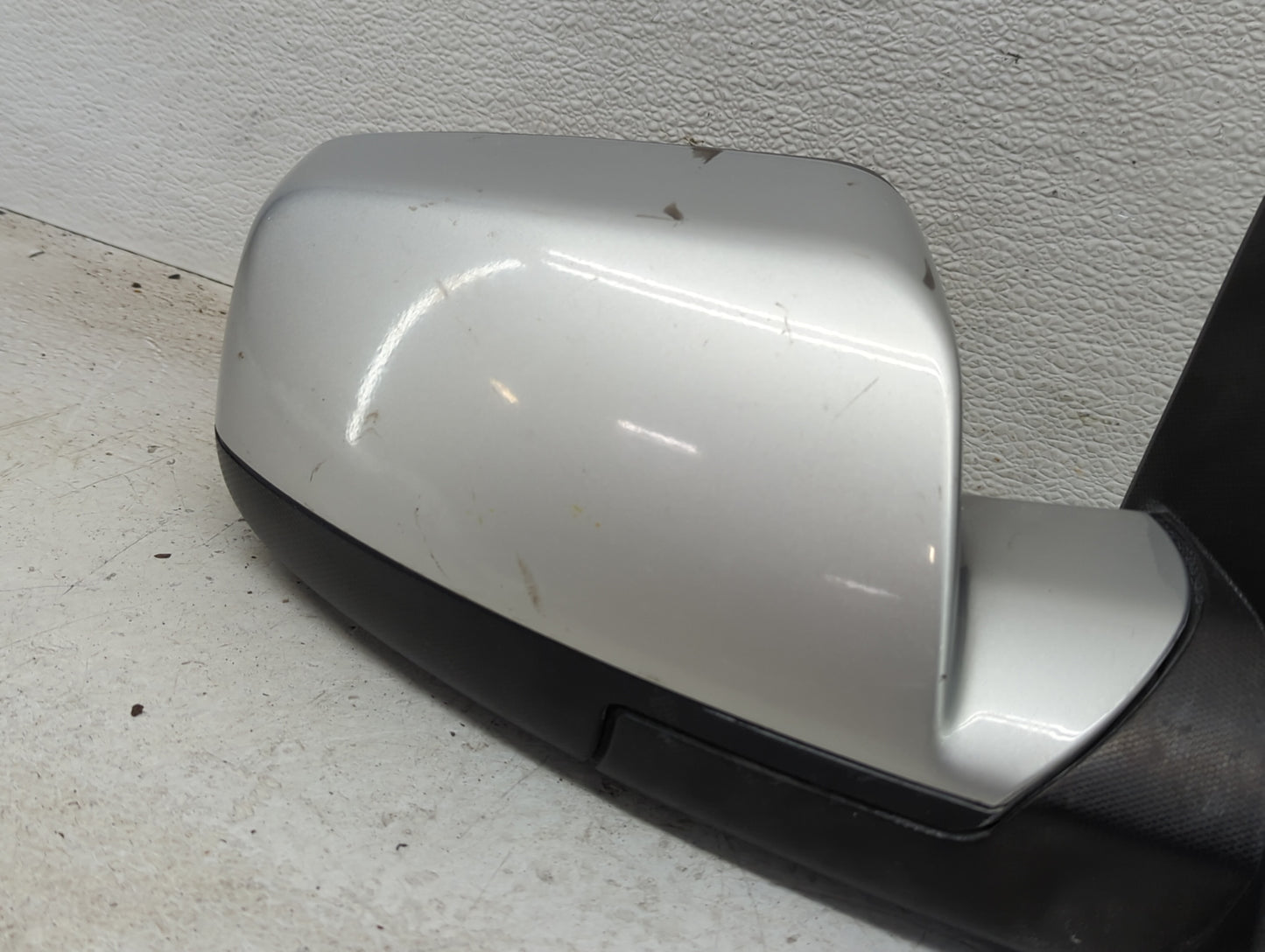 2015-2017 Chevrolet Equinox Passenger Side View Mirror - Right Door Mirror OEM Used - Oemusedautoparts1.com
