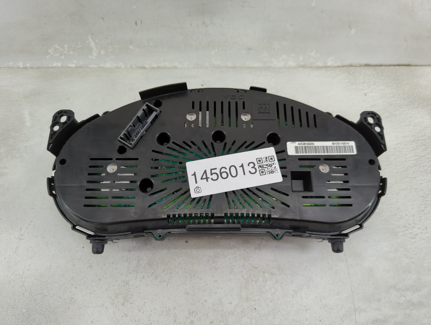 2013-2017 Chevrolet Equinox Instrument Cluster Speedometer Gauges P/N:A2C38135205 801351742014 Miles: Fits OEM Used Auto Par
