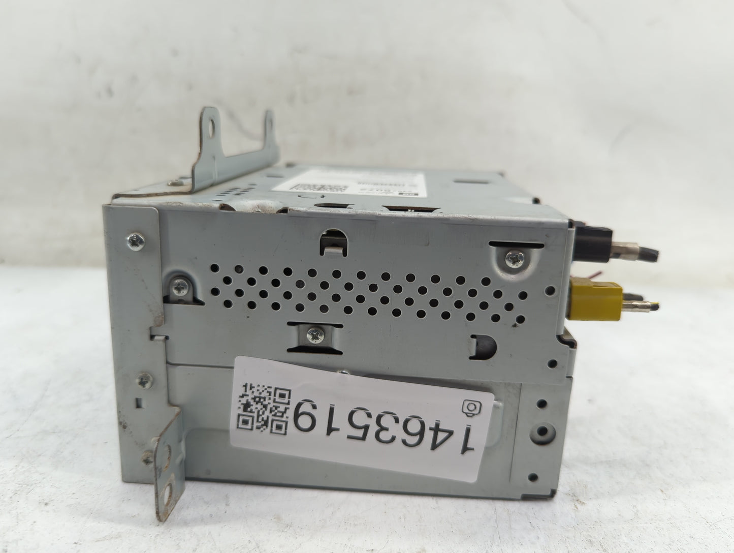 2016 Chevrolet Equinox Radio AM FM Cd Player Receiver Replacement P/N:84026072 CQ-FG66E0GDD, WTV0M3WB Fits OEM Used Auto Par