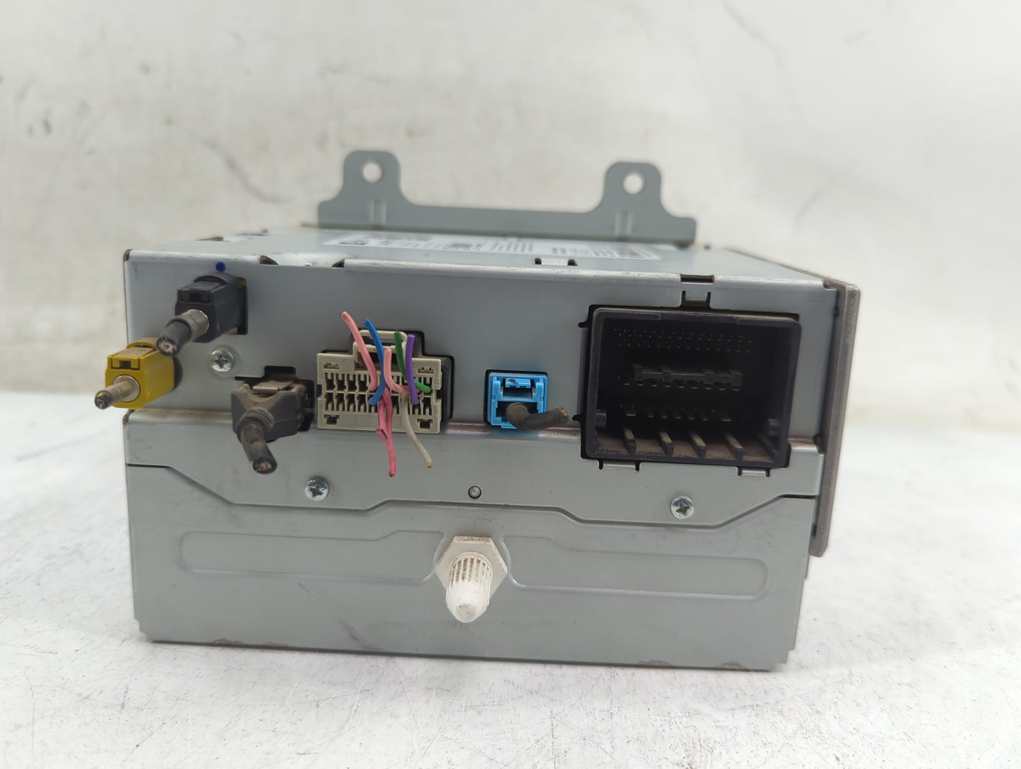 2016 Chevrolet Equinox Radio AM FM Cd Player Receiver Replacement P/N:84026072 CQ-FG66E0GDD, WTV0M3WB Fits OEM Used Auto Par