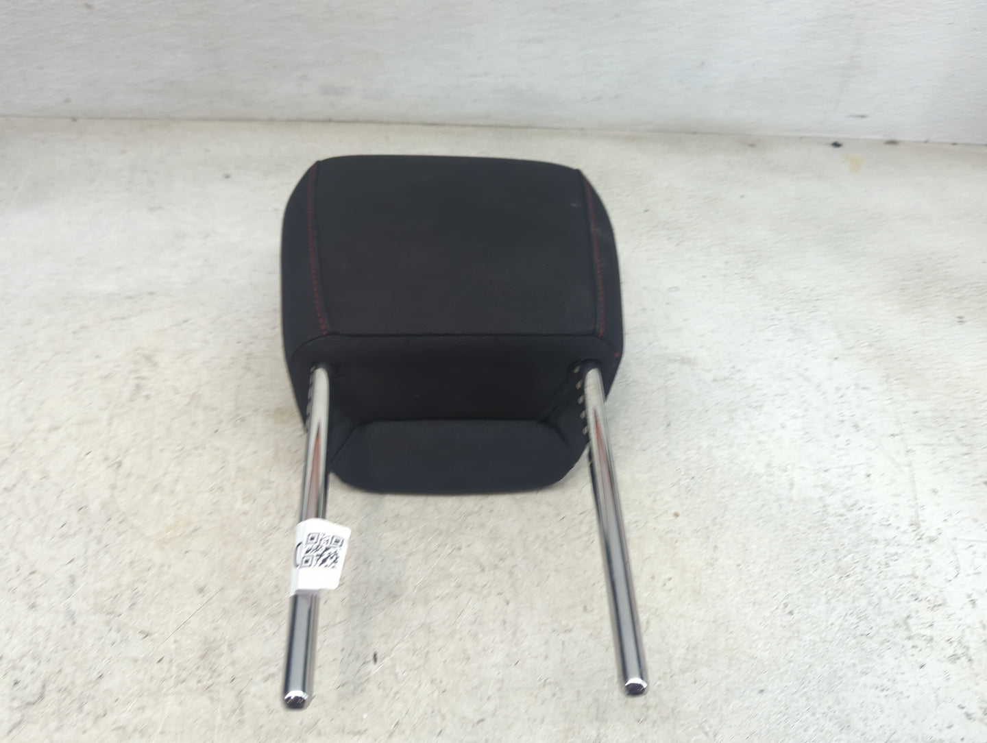 2016 Chevrolet Equinox Headrest Head Rest Front Driver Seat Black 1472270 - Oemusedautoparts1.com