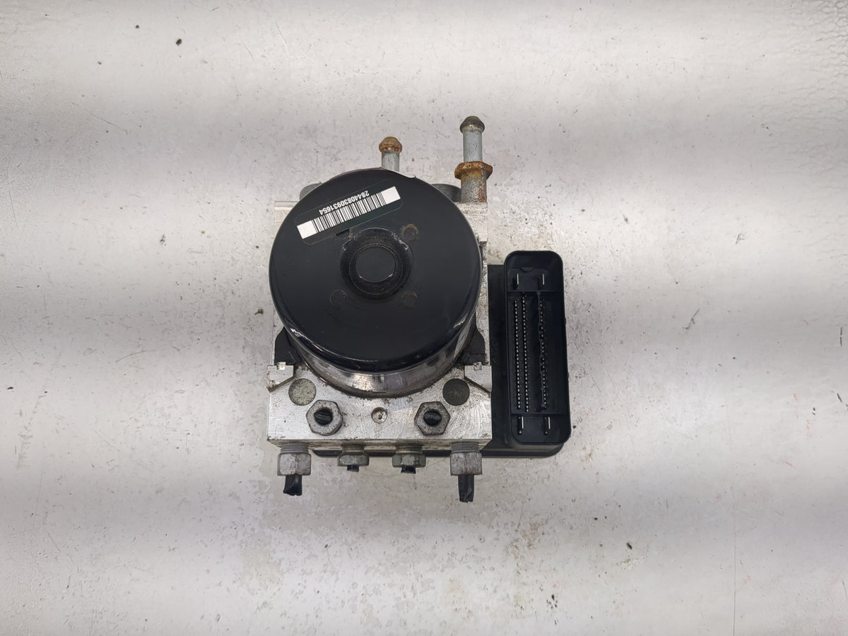 2012-2017 Chevrolet Equinox Anti-Lock Brake ABS Pump Module Actuator OEM P/N:23231817 28526672303 Fits OEM Used Auto Parts -