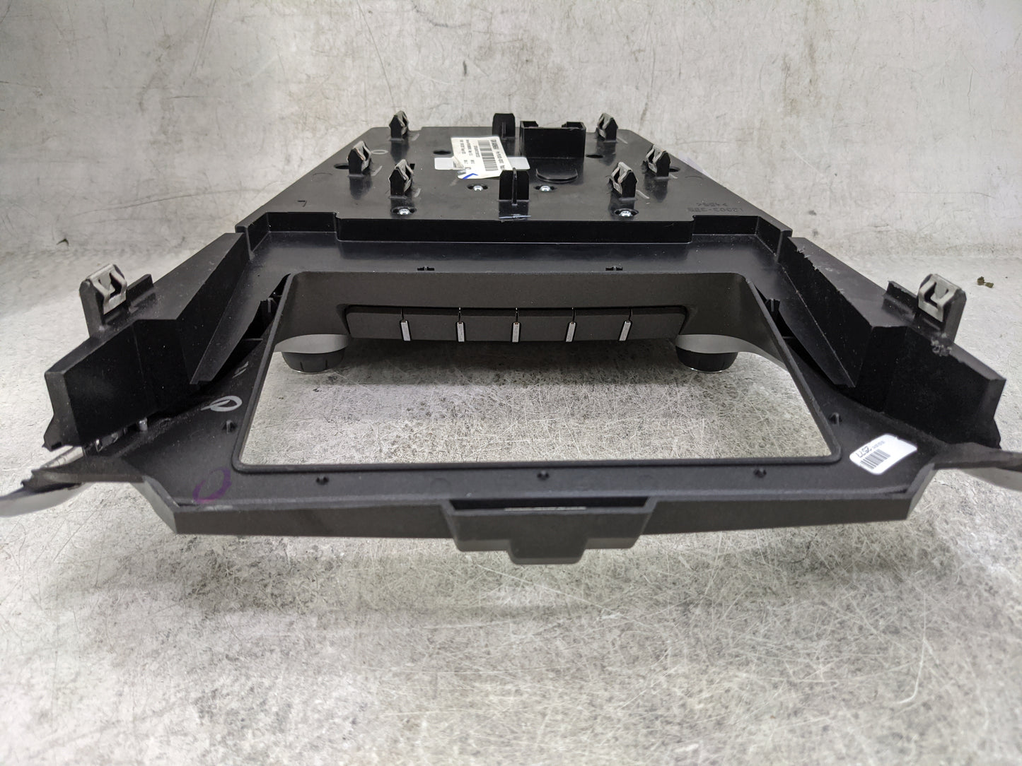 2016-2017 Chevrolet Equinox Radio Control Panel 1474536 - Oemusedautoparts1.com