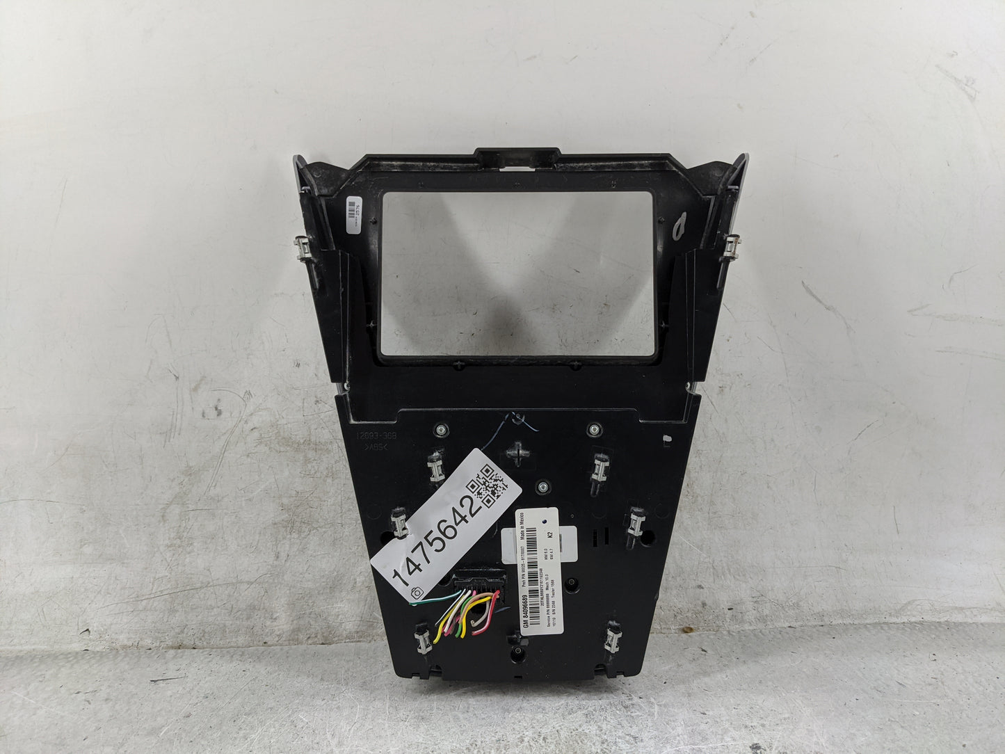 2016-2017 Chevrolet Equinox Radio Control Panel 1475642 - Oemusedautoparts1.com
