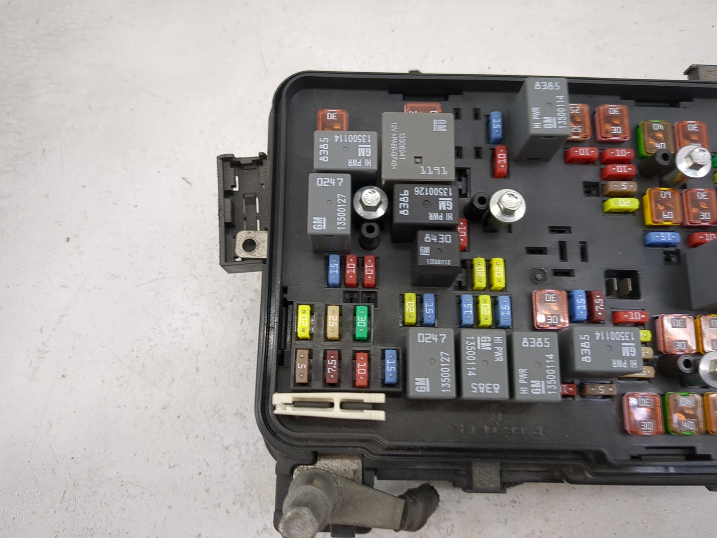 2016 Chevrolet Equinox Fusebox Fuse Box Panel Relay Module P/N:13500114 13500126, 13500127, 13500128, 13500113 Fits OEM Used