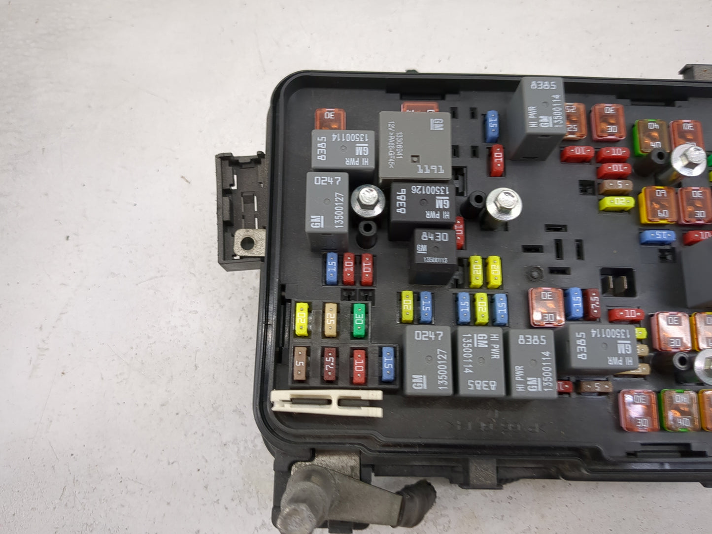 2016 Chevrolet Equinox Fusebox Fuse Box Panel Relay Module P/N:13500114 13500126, 13500127, 13500128, 13500113 Fits OEM Used
