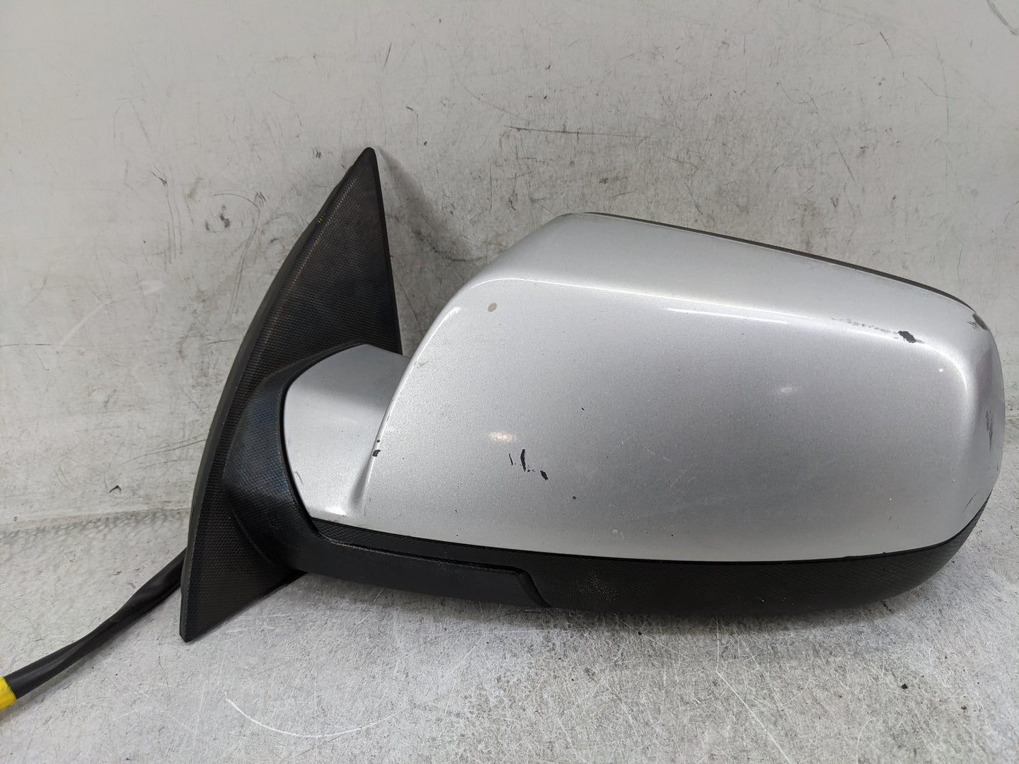 2015-2017 Chevrolet Equinox Driver Side View Mirror - Left Door Mirror OEM Used - Oemusedautoparts1.com