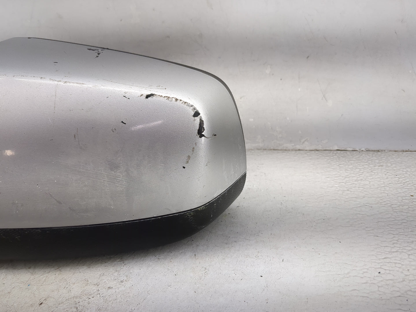 2016-2017 Chevrolet Equinox Driver Side View Mirror - Left Door Mirror OEM Used - Oemusedautoparts1.com