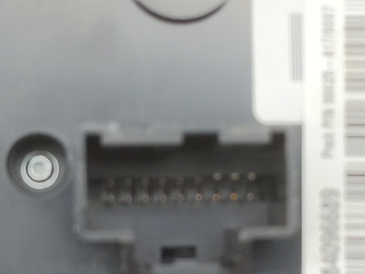 2016-2017 Chevrolet Equinox Radio Control Panel Silver 1478278 - Oemusedautoparts1.com