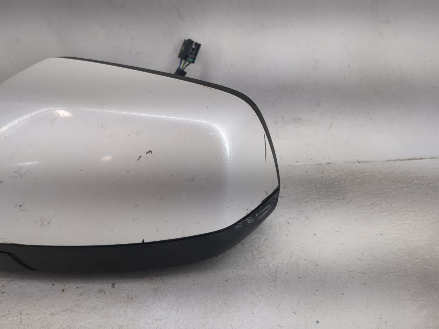2015-2017 Chevrolet Equinox Driver Side View Mirror - Left Door Mirror OEM Used - Oemusedautoparts1.com