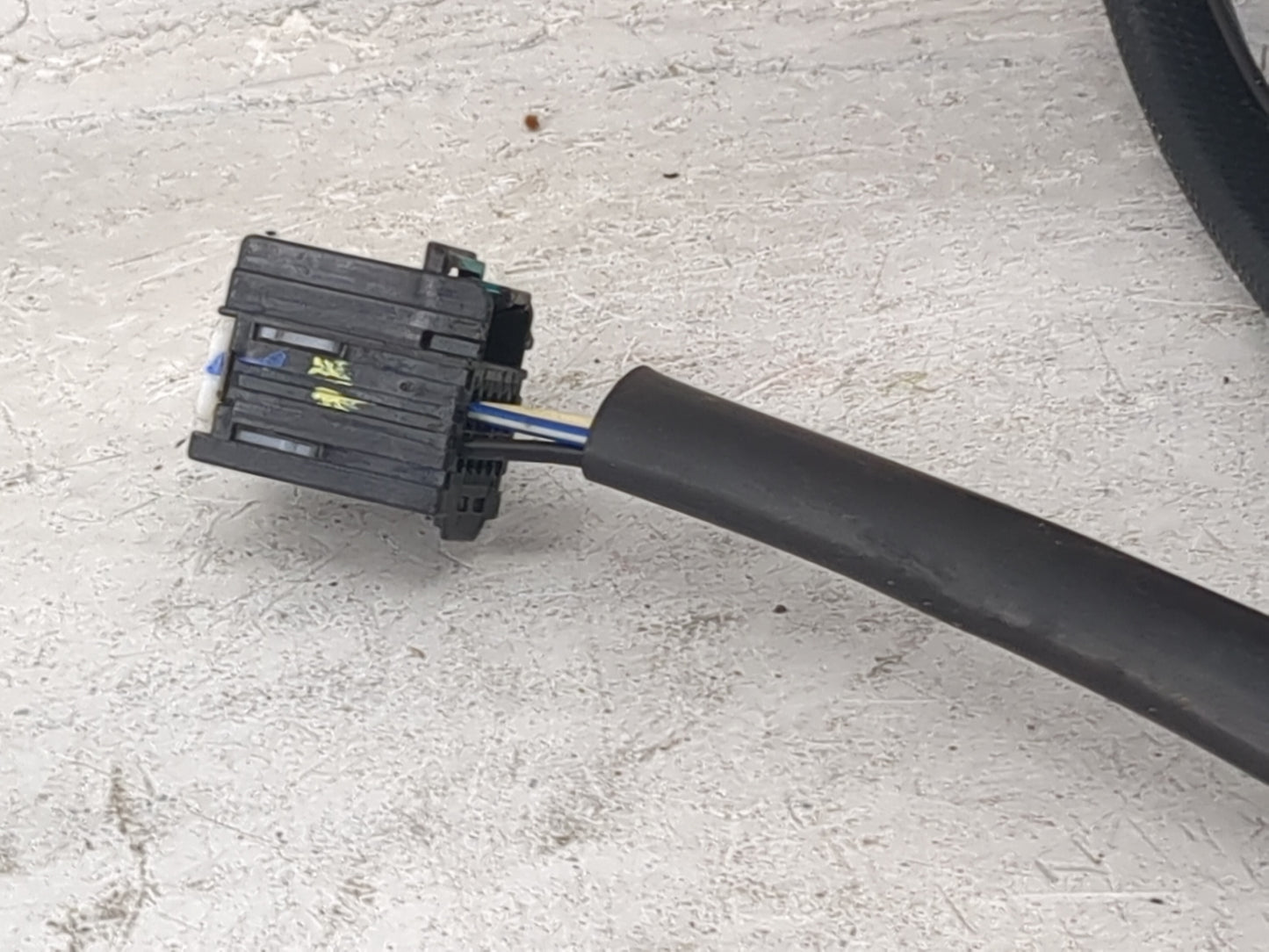 2015-2017 Chevrolet Equinox Driver Side View Mirror - Left Door Mirror OEM Used - Oemusedautoparts1.com