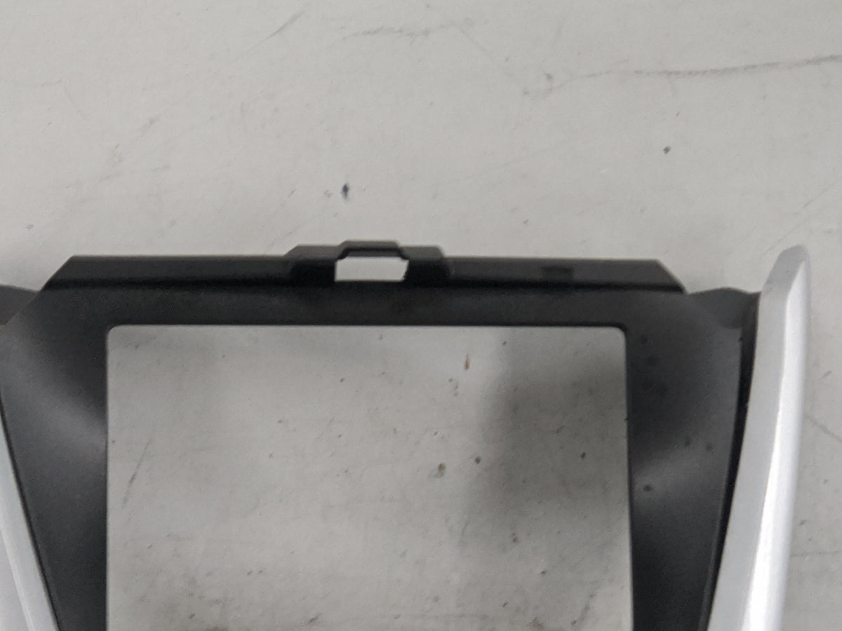 2016-2017 Chevrolet Equinox Radio Control Panel 1507507 - Oemusedautoparts1.com