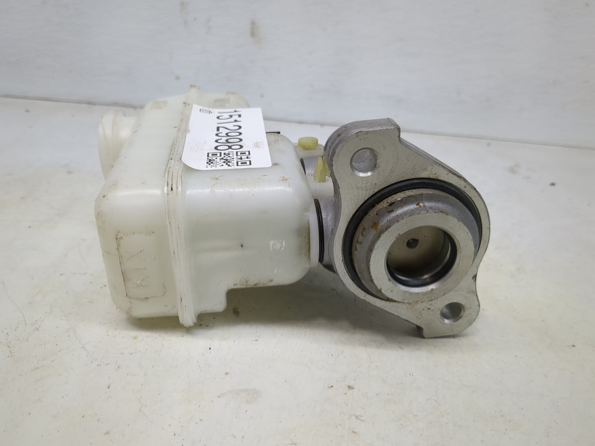2011-2017 Chevrolet Equinox Brake Master Cylinder 1512998 - Oemusedautoparts1.com