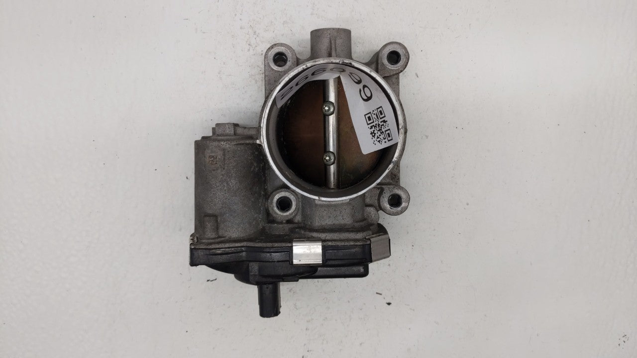 2016-2017 Chevrolet Equinox Throttle Body P/N:12669146AA 12670834AA Fits Fits 2016 2017 OEM Used Auto Parts - Oemusedautopar
