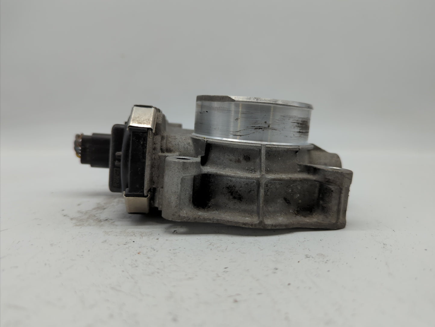 2016-2017 Chevrolet Equinox Throttle Body P/N:12669146AA 12670834AA Fits Fits 2016 2017 OEM Used Auto Parts - Oemusedautopar