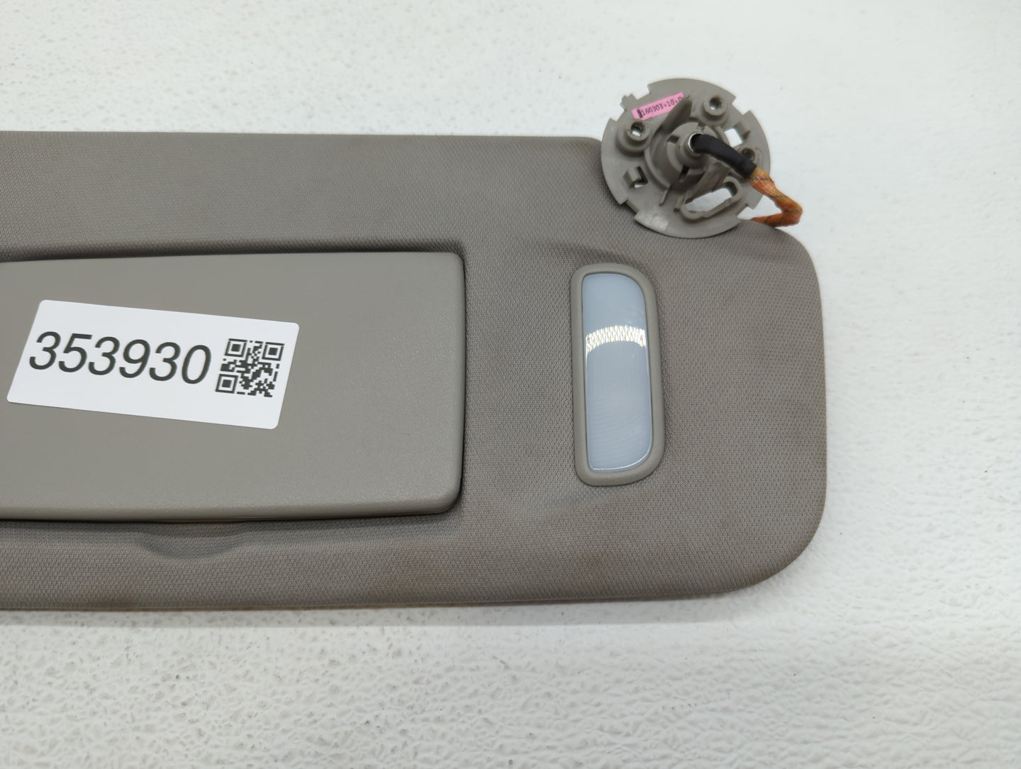 2010-2017 Chevrolet Equinox Sun Visor Shade Replacement Passenger Right Mirror Fits Fits 2010 2011 2012 2013 2014 2015 2016 