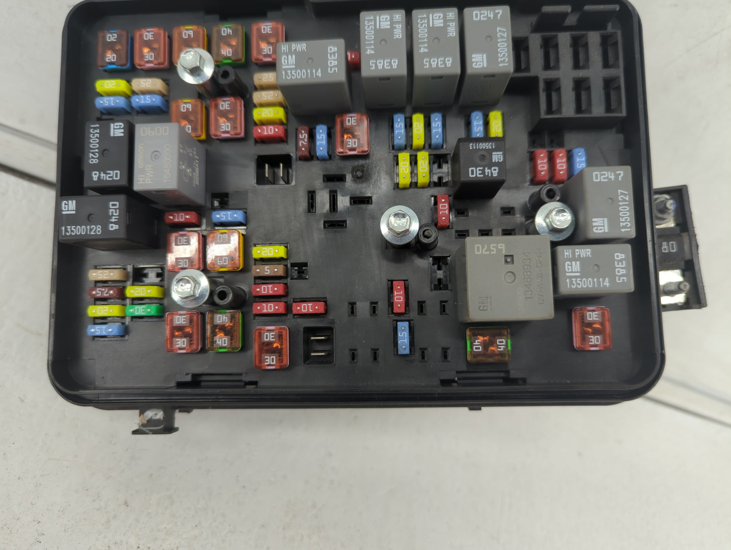 2016-2017 Chevrolet Equinox Fusebox Fuse Box Panel Relay Module P/N:23404556 04692235AD, KAB07C04C6 Fits Fits 2016 2017 OEM 