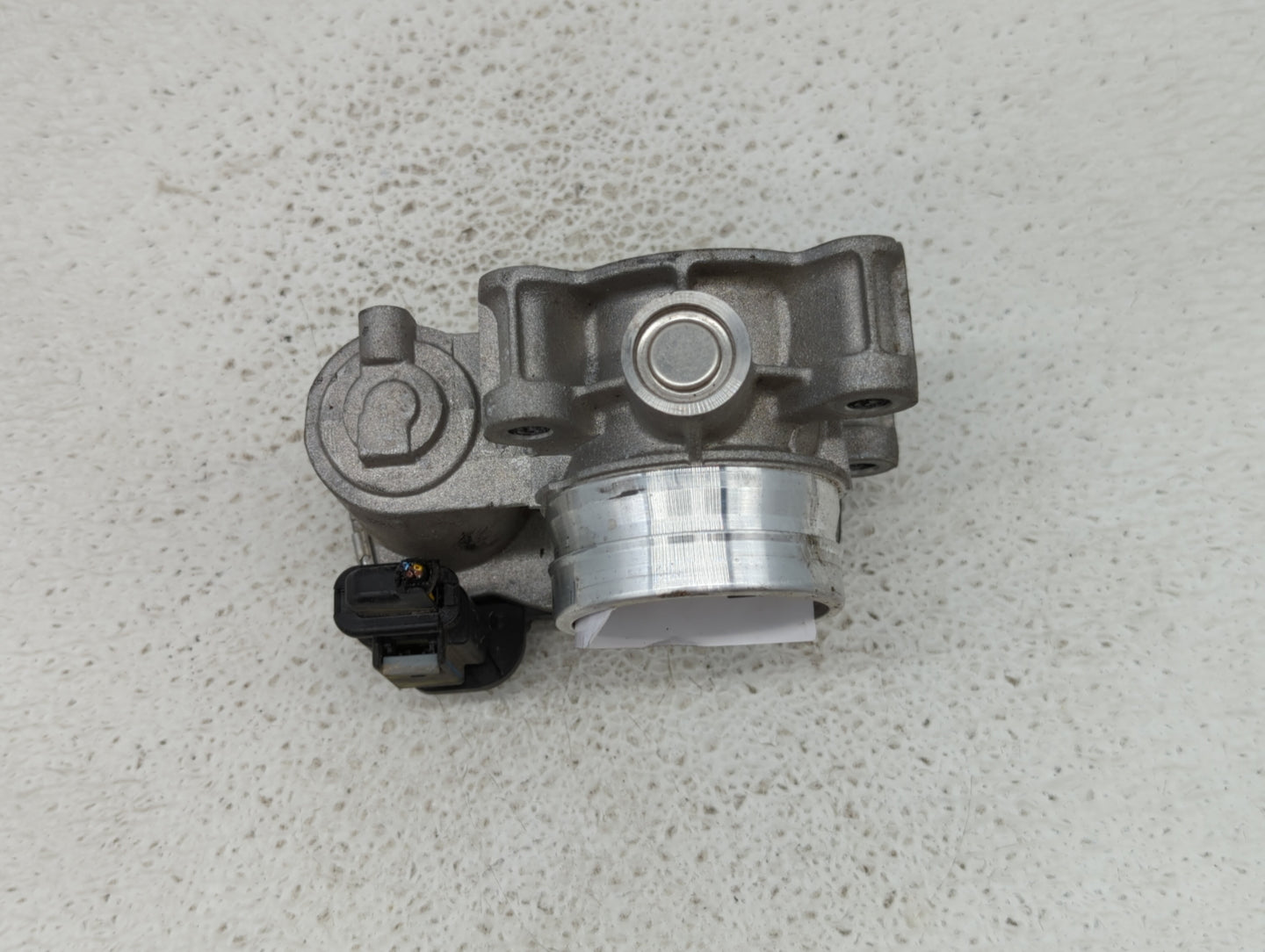 2018-2019 Chevrolet Equinox Throttle Body P/N:12671379AA Fits Fits 2016 2017 2018 2019 OEM Used Auto Parts - Oemusedautopart