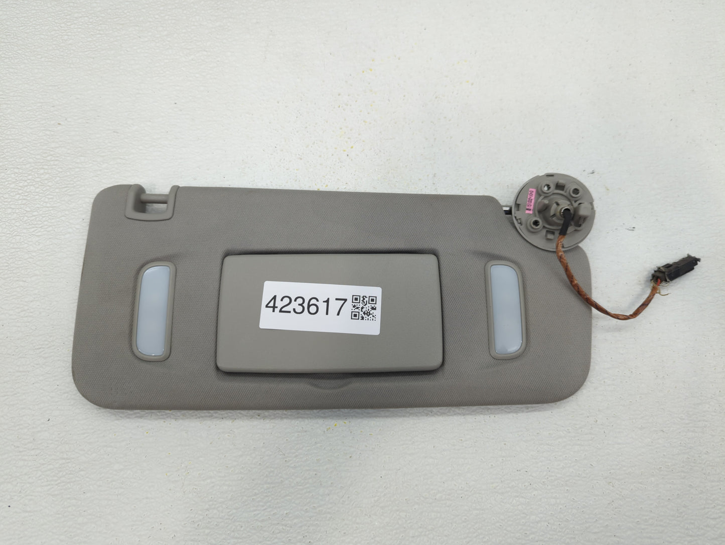 2010-2017 Chevrolet Equinox Sun Visor Shade Replacement Passenger Right Mirror Fits Fits 2010 2011 2012 2013 2014 2015 2016 