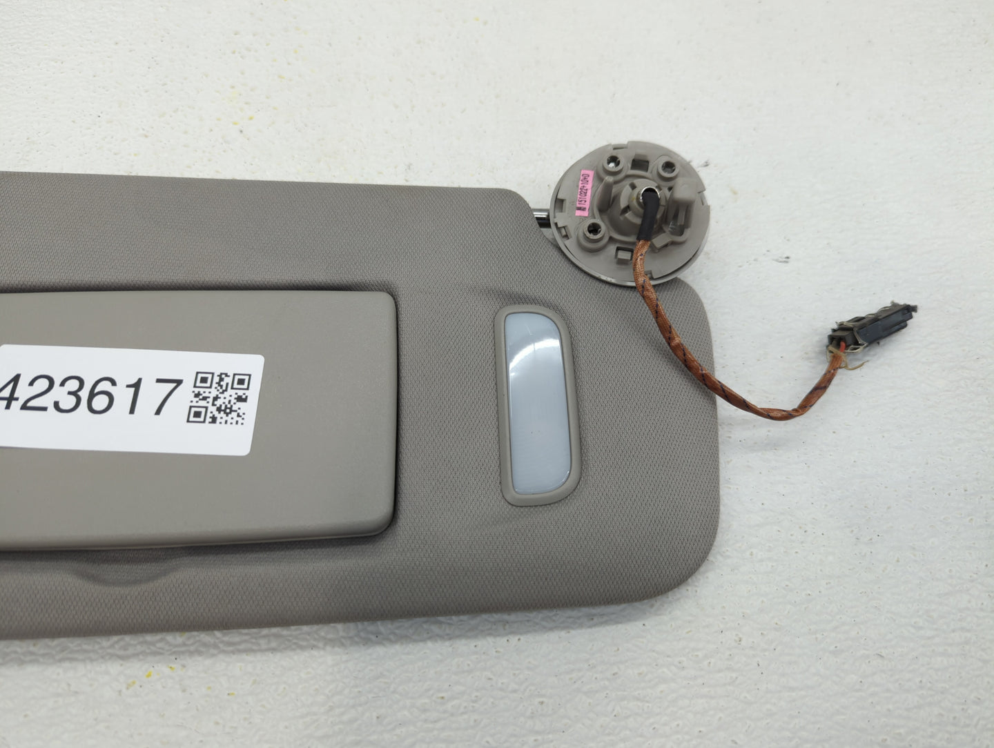 2010-2017 Chevrolet Equinox Sun Visor Shade Replacement Passenger Right Mirror Fits Fits 2010 2011 2012 2013 2014 2015 2016 