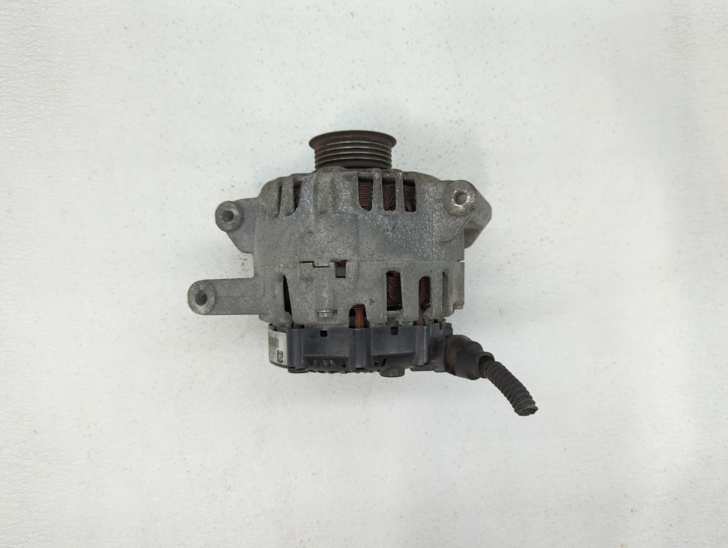 2010-2017 Chevrolet Equinox Alternator Replacement Generator Charging Assembly Engine OEM P/N:13500315 13588328 Fits OEM Use