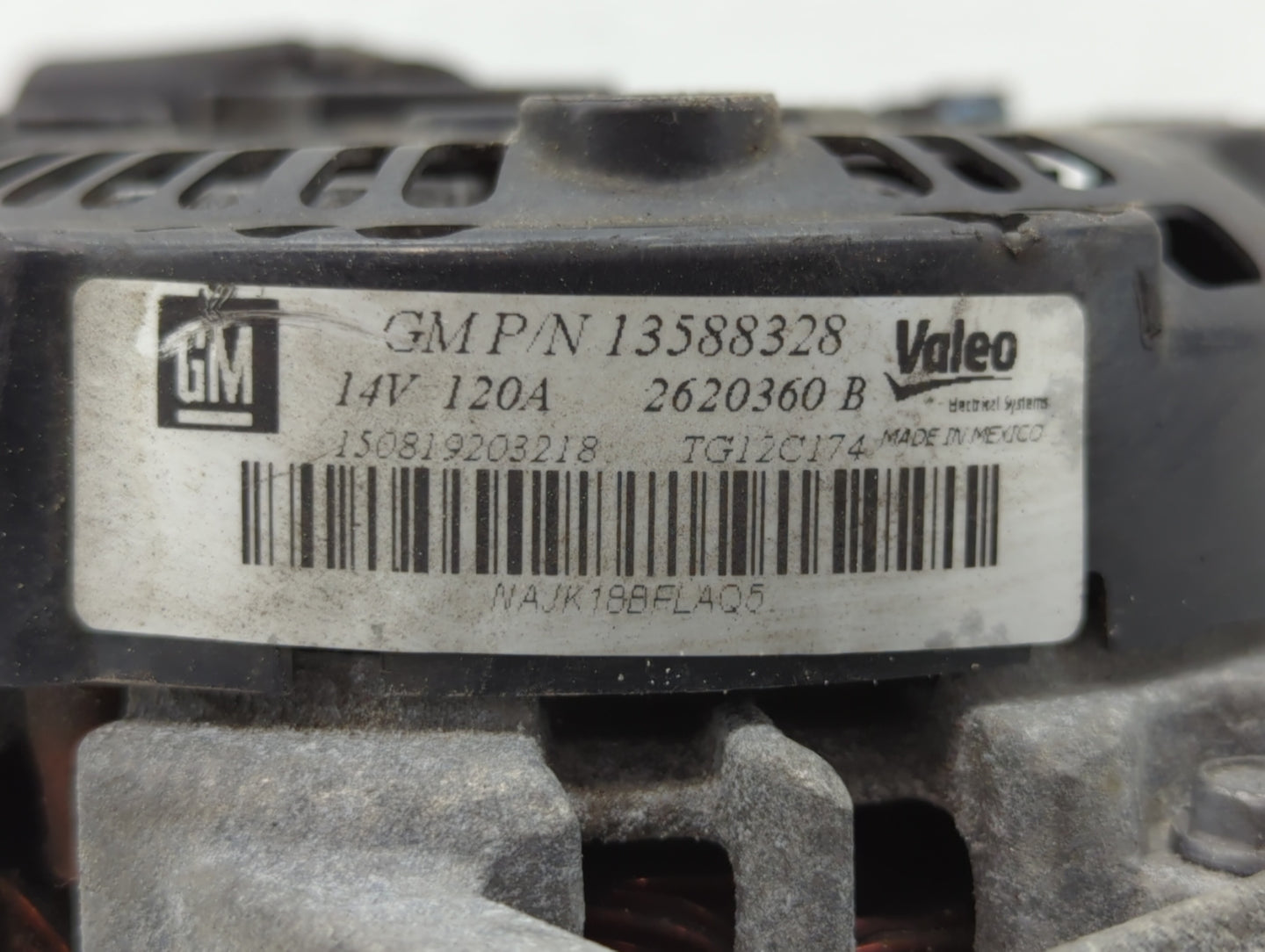 2010-2017 Chevrolet Equinox Alternator Replacement Generator Charging Assembly Engine OEM P/N:13500315 13588328 Fits OEM Use