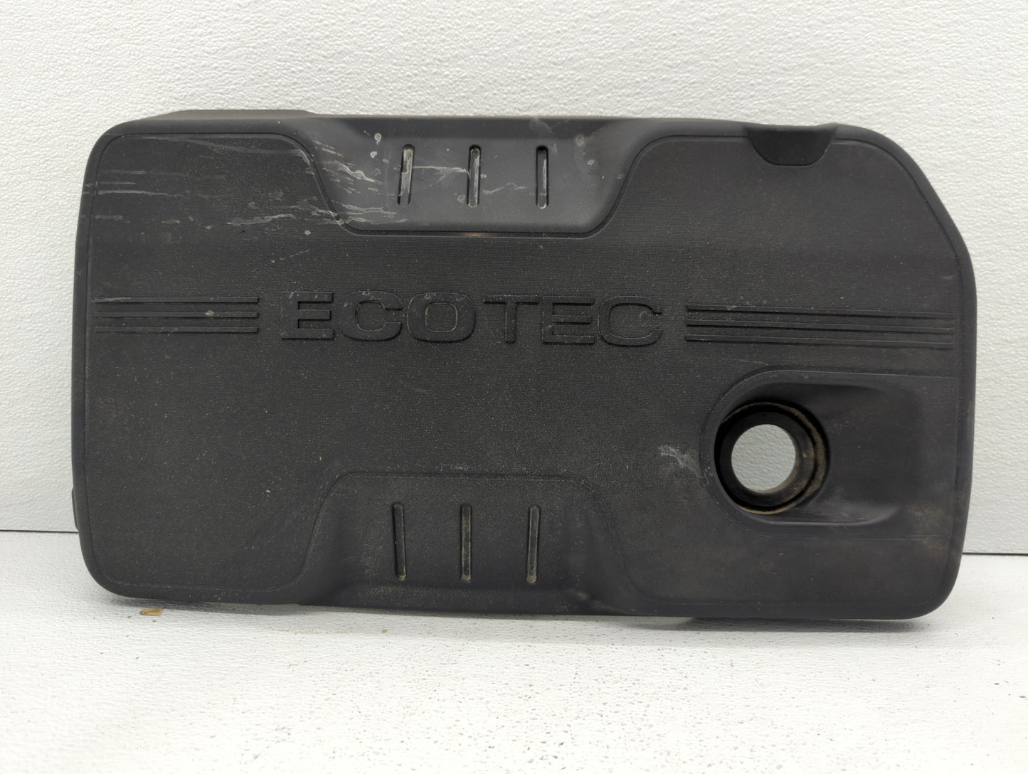 2016 Chevrolet Equinox Engine Cover - Oemusedautoparts1.com