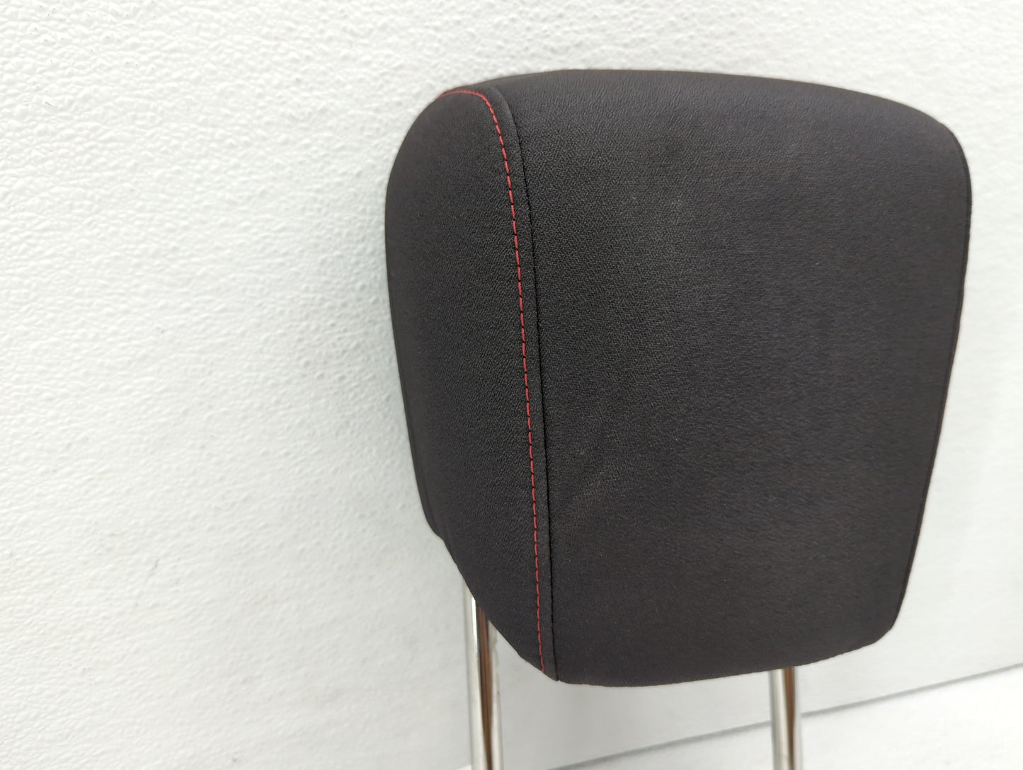 2014 Chevrolet Equinox Headrest Head Rest Front Driver Passenger Seat - Oemusedautoparts1.com