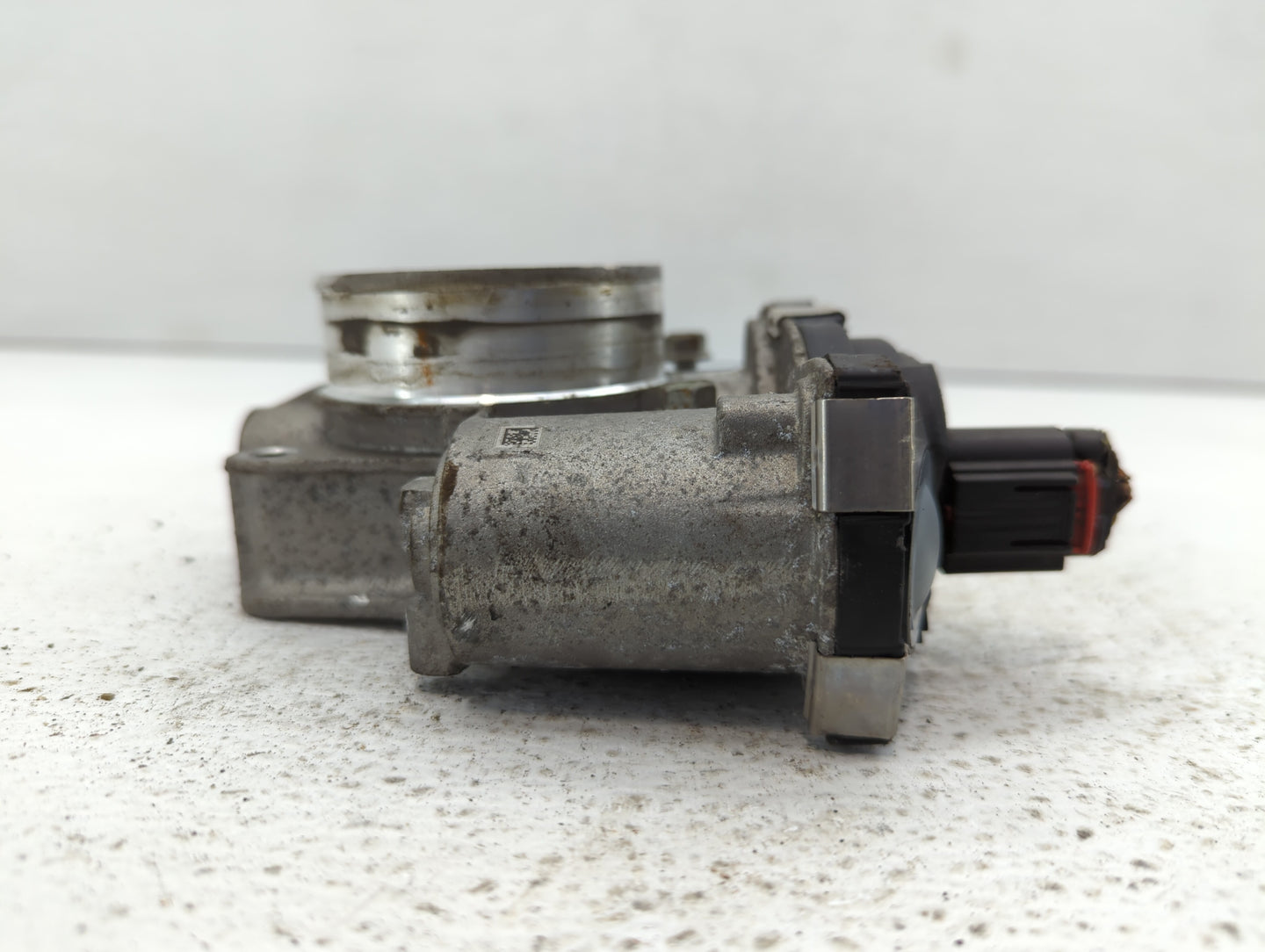 2016-2017 Chevrolet Equinox Throttle Body P/N:12669146AA Fits Fits 2016 2017 OEM Used Auto Parts - Oemusedautoparts1.com
