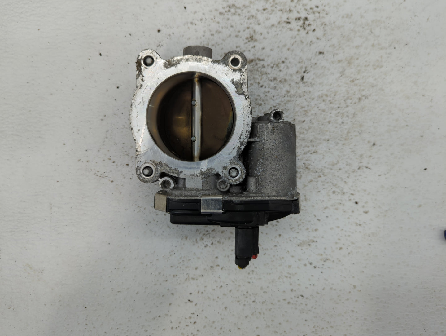 2016-2017 Chevrolet Equinox Throttle Body P/N:12669146AA Fits Fits 2016 2017 OEM Used Auto Parts - Oemusedautoparts1.com