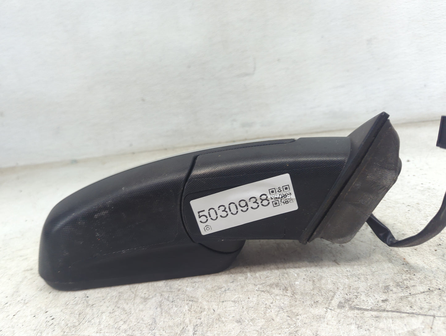 2016-2017 Chevrolet Equinox Passenger Side View Mirror - Right Door Mirror OEM Used - Oemusedautoparts1.com