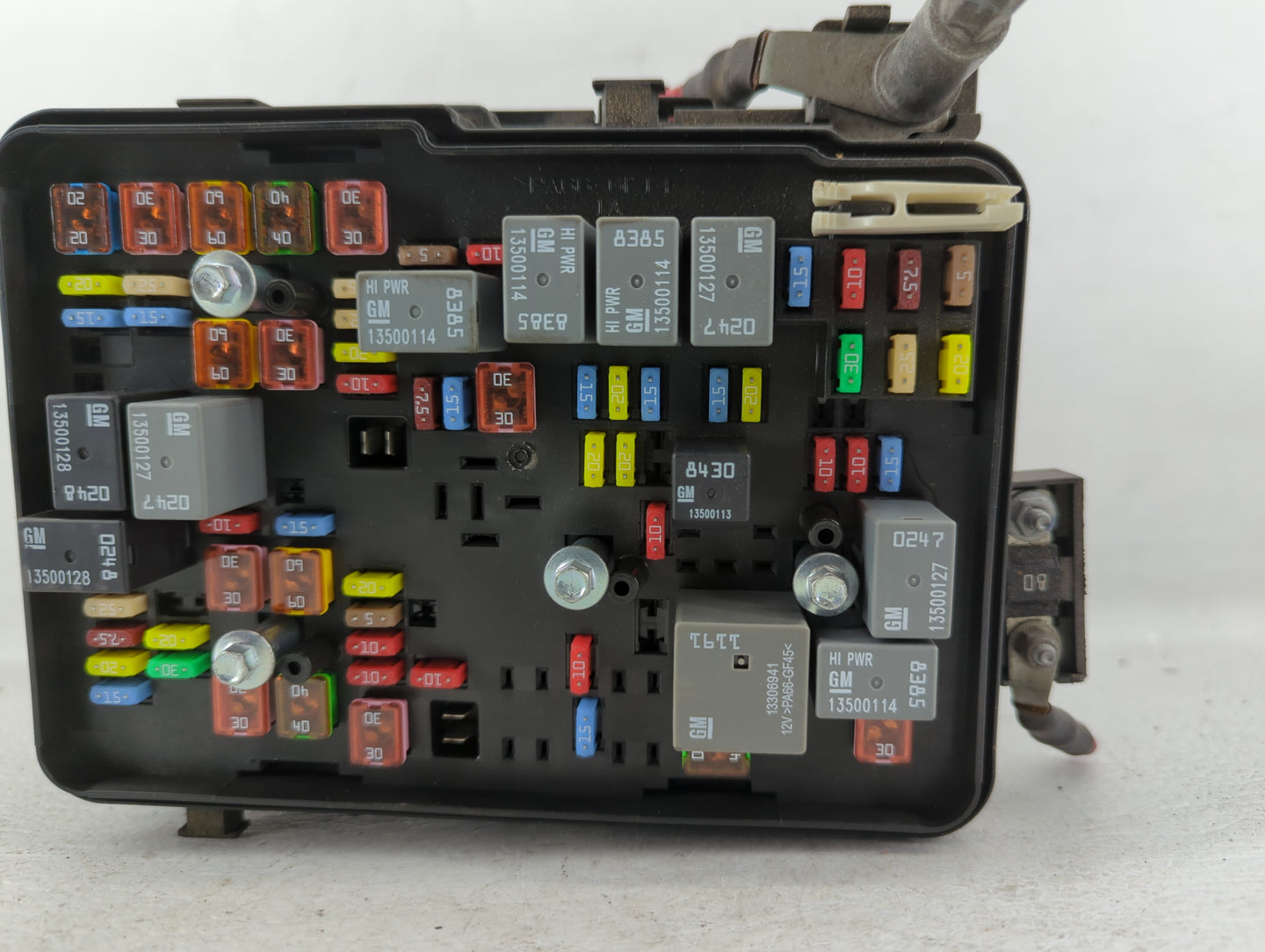 2016-2017 Chevrolet Equinox Fusebox Fuse Box Panel Relay Module P/N:23325532_01 Fits Fits 2016 2017 OEM Used Auto Parts - Oe